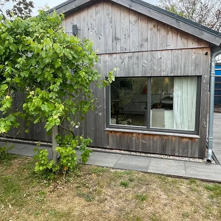 Horská chata Strandhuisje Anna Dicht Bij De Zee Ouddorp