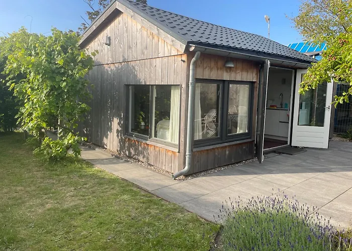 Strandhuisje Anna Dicht Bij De Zee *