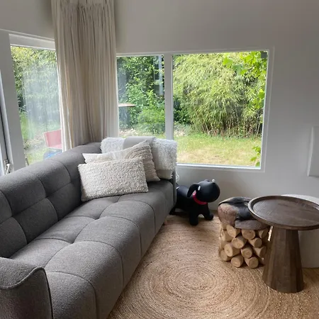 Strandhuisje Anna Dicht Bij De Zee * Ouddorp