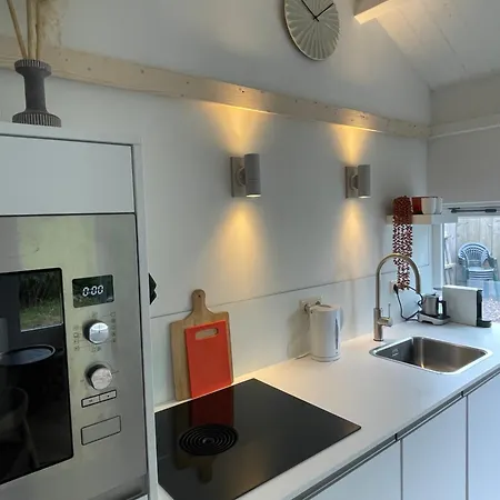 Chalet Strandhuisje Anna Dicht Bij De Zee Ouddorp